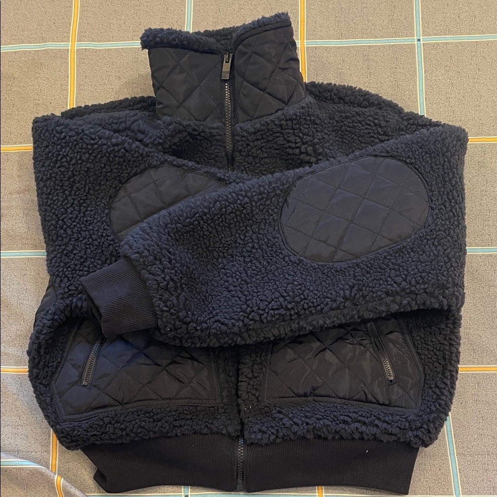 ALO Yoga Black Quilted Puffer Jacket